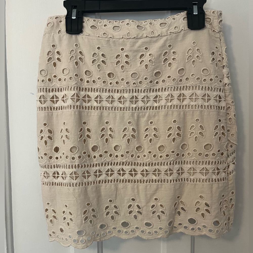 Eyelet Textured Pencil Skirt